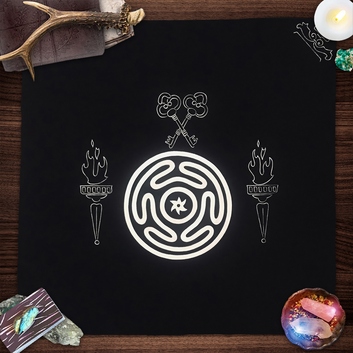 Hecate Goddess Tarot Tableclot - đánh giá và giá Board Game Maker