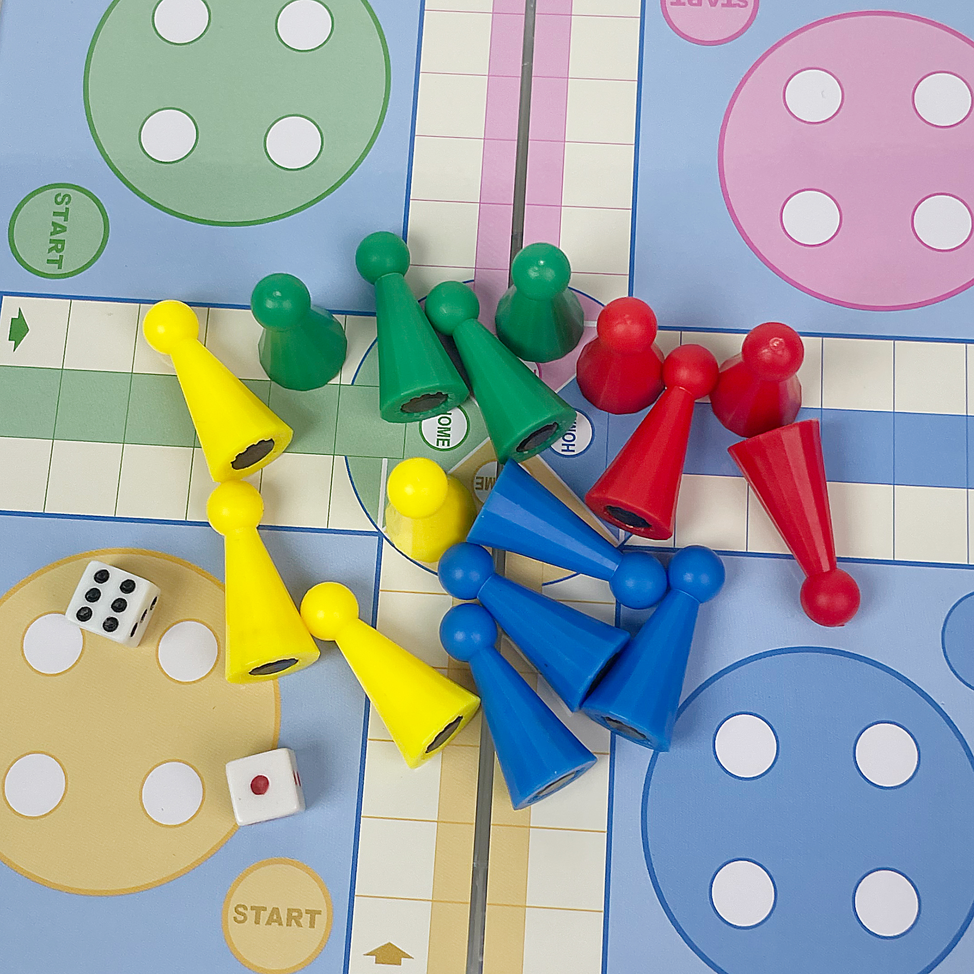 Foldable Magnetic Crystal Dice - đánh giá và giá Board Game Arena